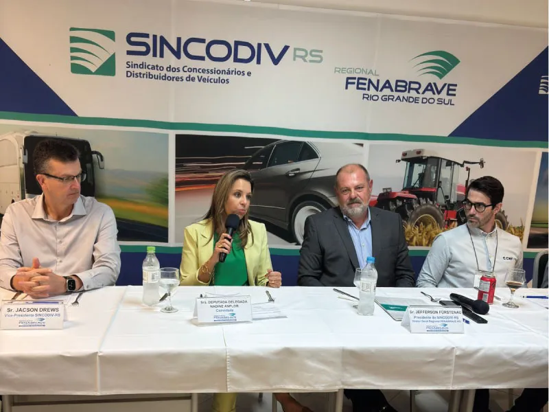 Reunião-Almoço com Diretoria, Concessionários e Convidados