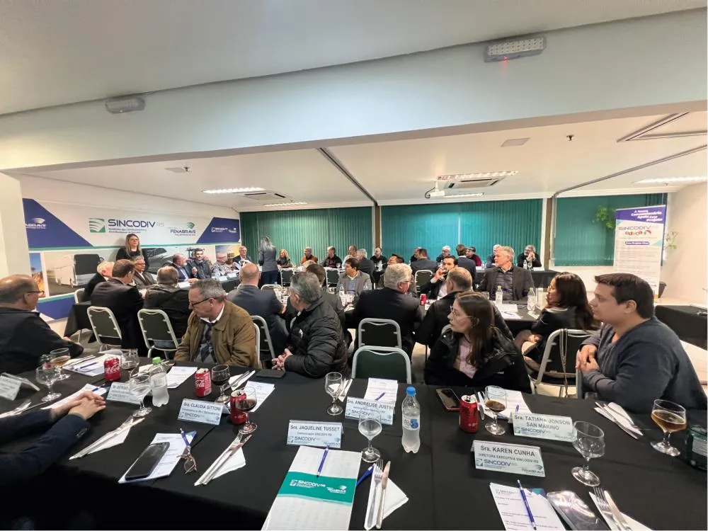Reunião-Almoço com Diretoria, Concessionários e Convidados